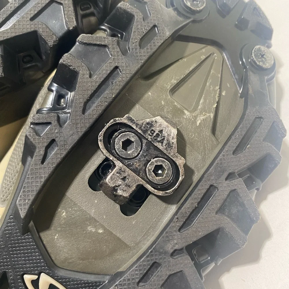 Giro Men's size 12 Cycling Shoes - Black and Tan - Picture 8 of 14